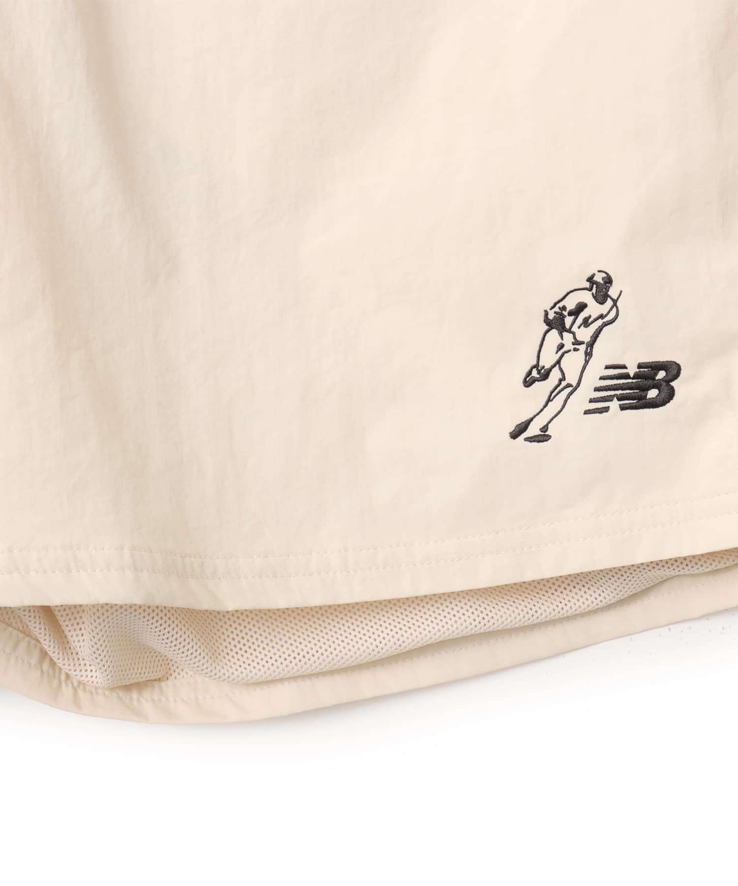 New Balance 大谷翔平 WOVEN NYLON SHORTS 7 INCH ビスクの画像