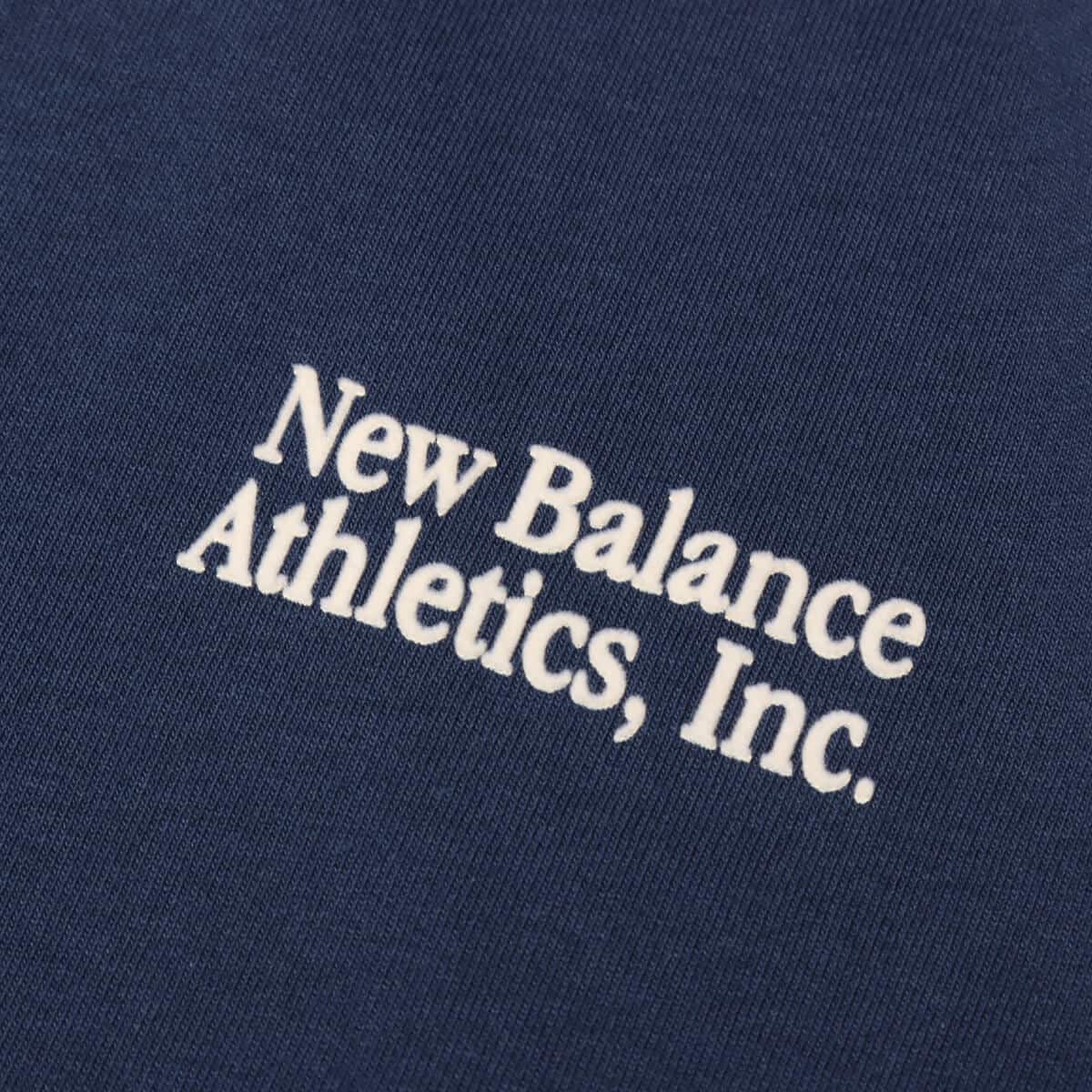 New Balance Athletics Flocked リラックス ショートスリーブ Tシャツ NBネイビーの画像