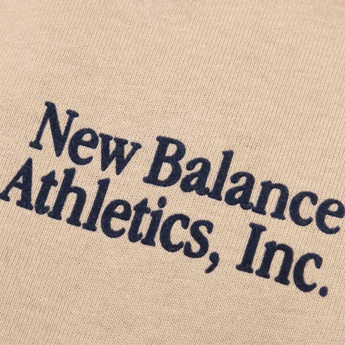 New Balance Athletics Flocked リラックス ショートスリーブ Tシャツ ストーンウェアの画像