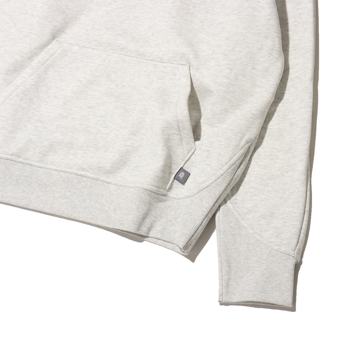 New Balance Hoops Uniform Hoodie アッシュヘザー の画像
