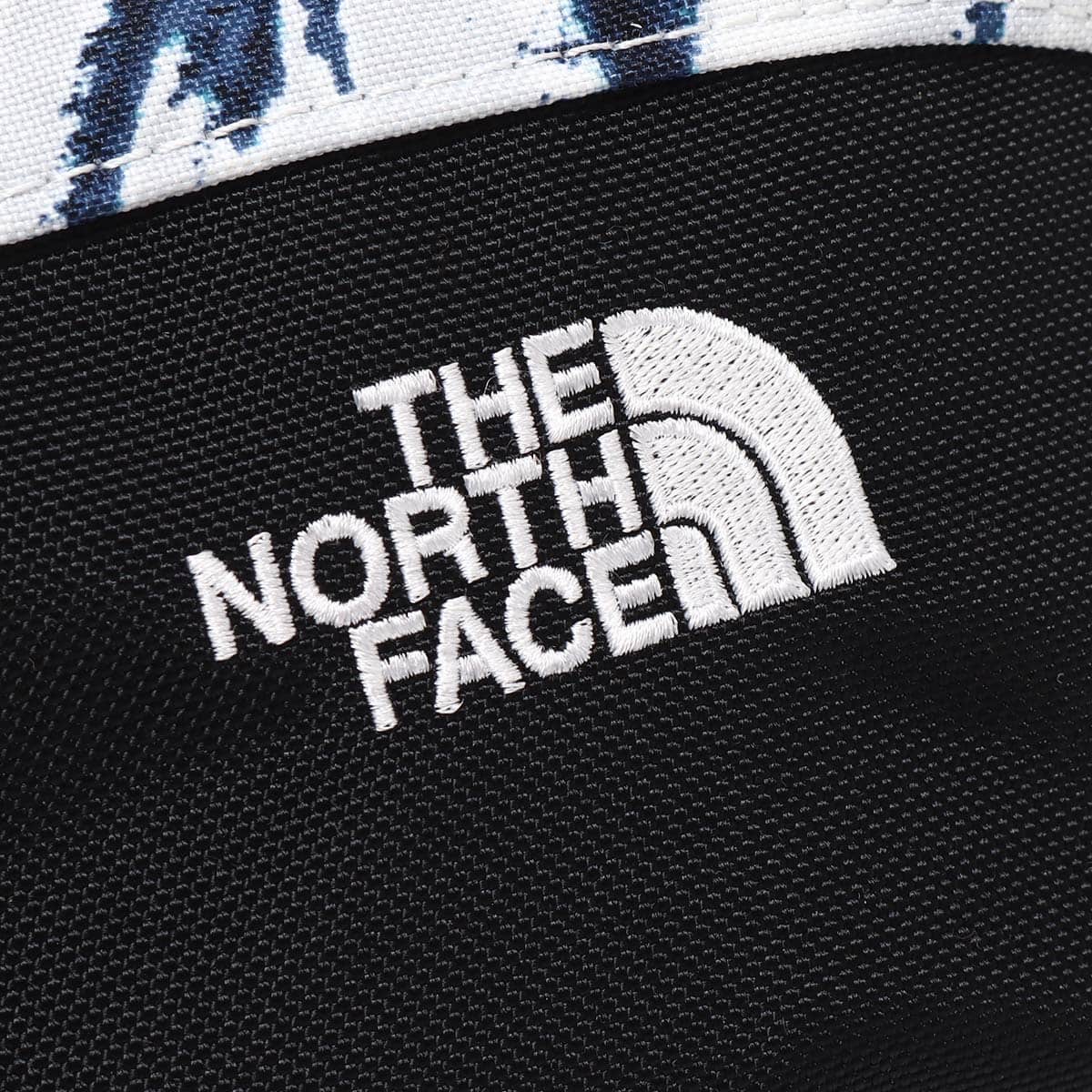 THE NORTH FACE GRANULE ネイビーフローラルプリント 23SS-Iの画像
