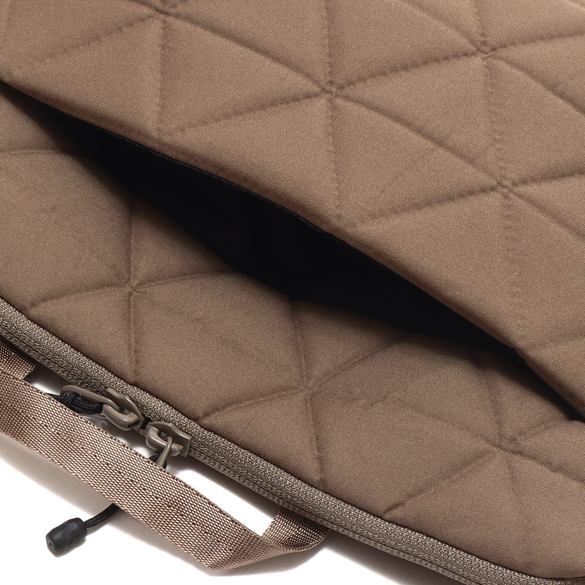 THE NORTH FACE GEOFACE POUCH ウォルナット 22FW-Iの画像