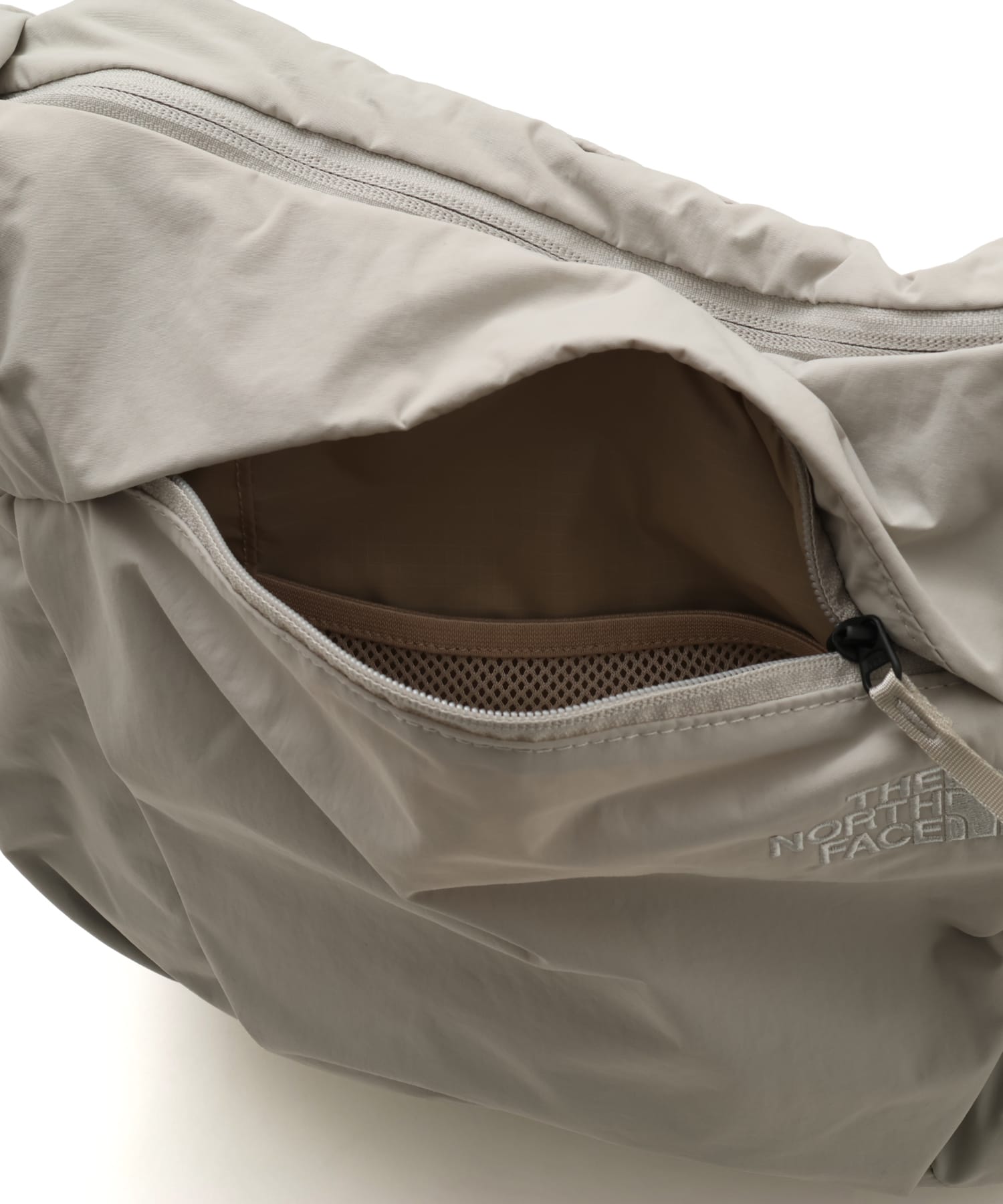 THE NORTH FACE FICUS SHOULDER SPストーンの画像