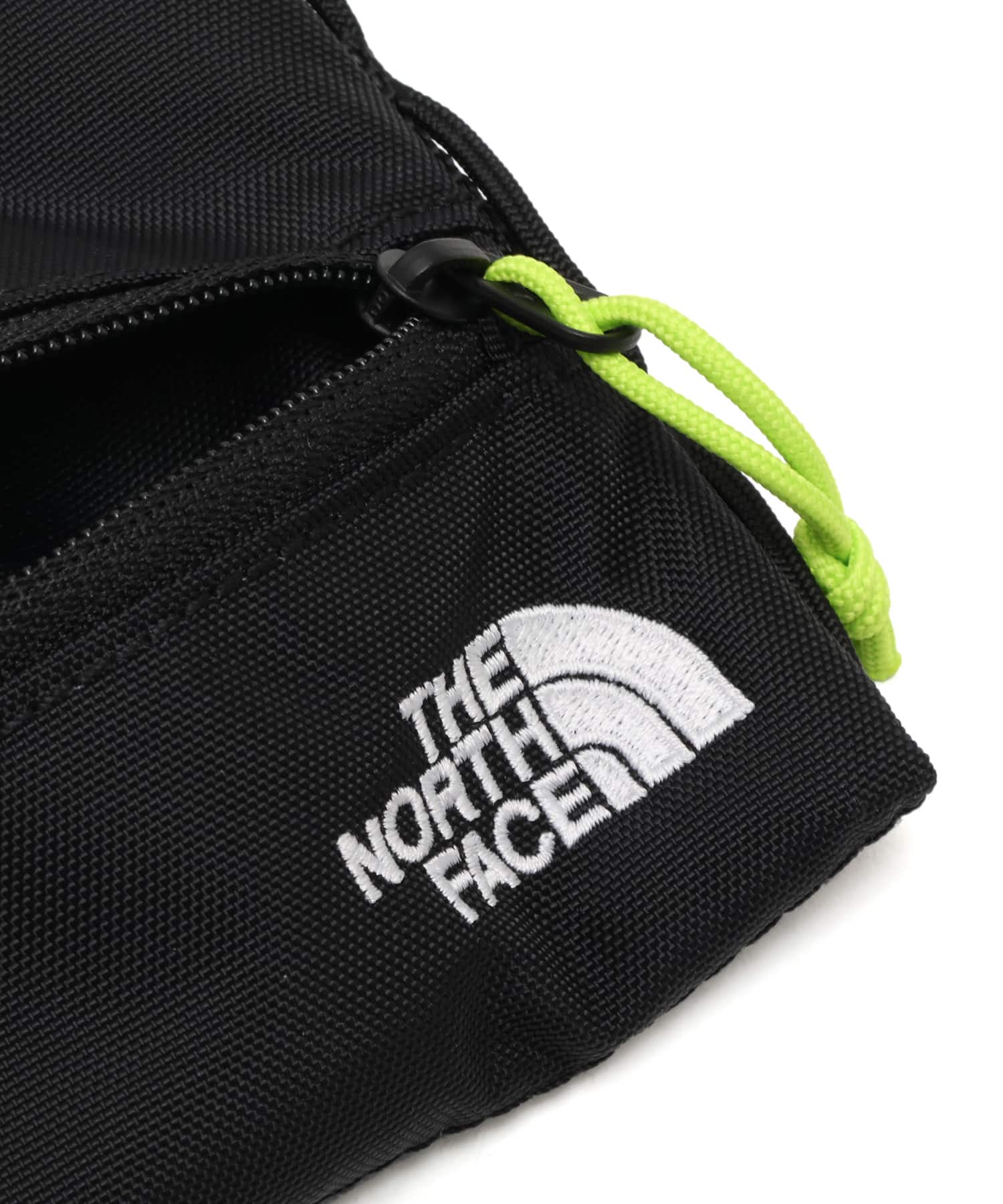 THE NORTH FACE Bilby Flat Pouch S ブラックの画像