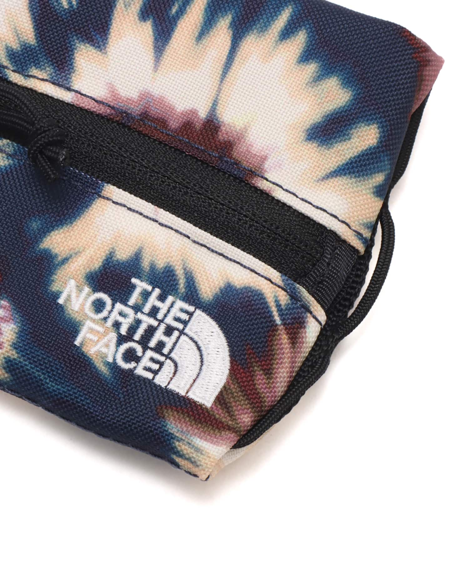 THE NORTH FACE Bilby Flat Pouch S ランドスケープタイダイの画像