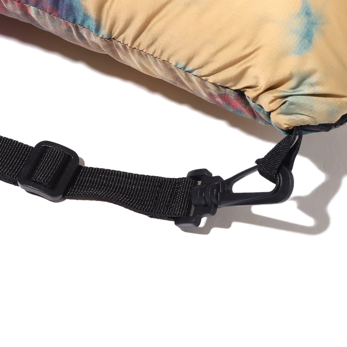 THE NORTH FACE COZY CAMP CUSHION アイスダイ 22FW-Iの画像