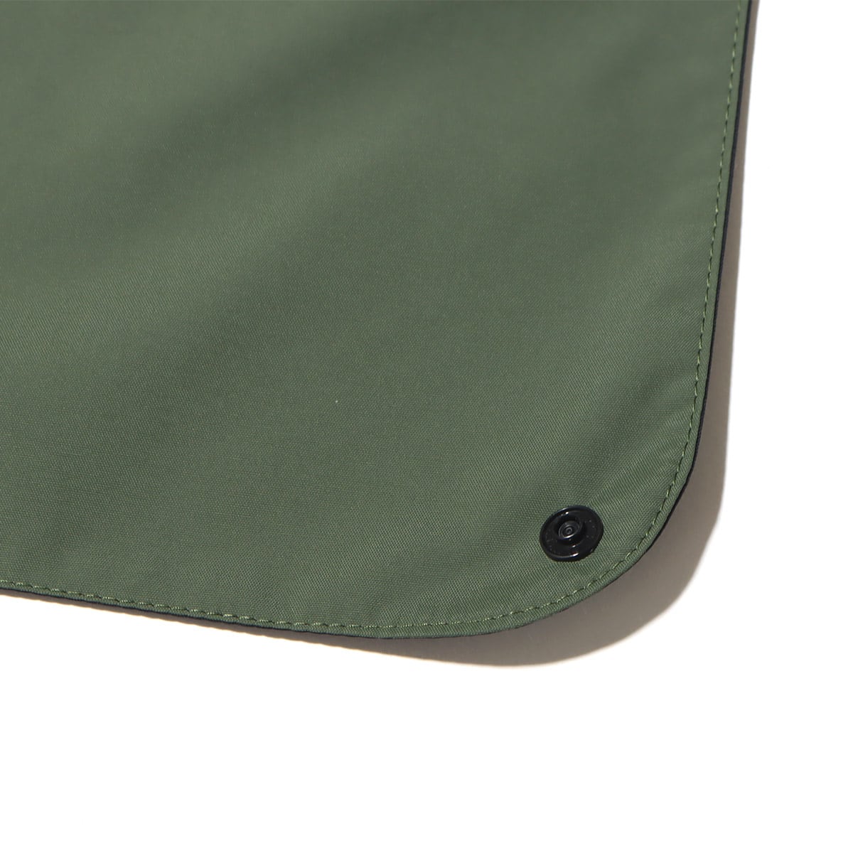 THE NORTH FACE BABY COMPACT YUMMY BIB タイムグリーン 22FW-Iの画像
