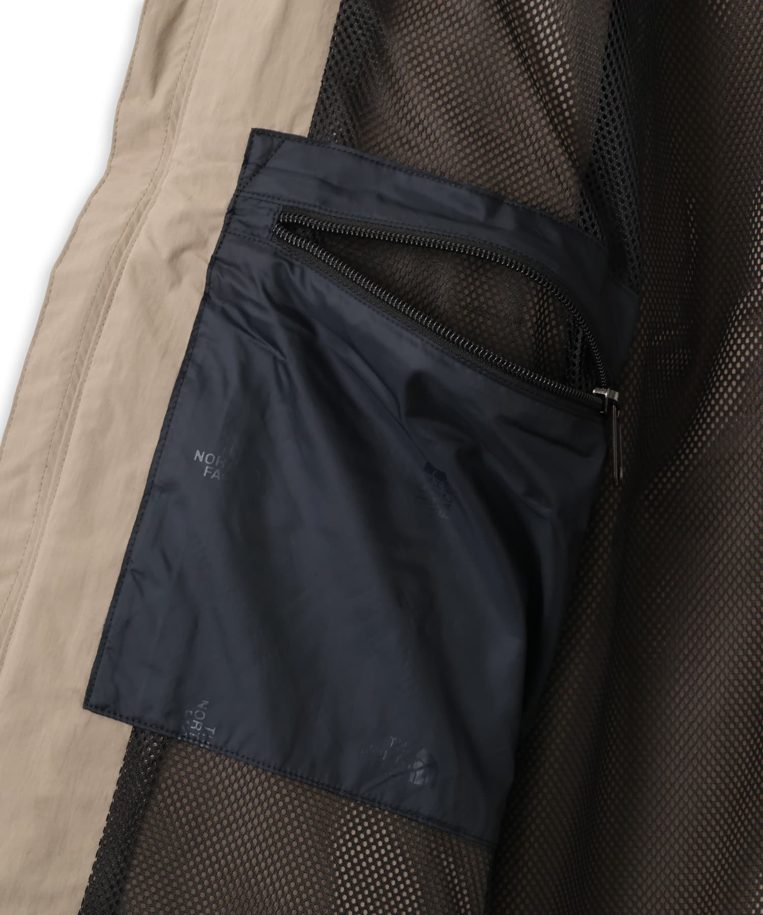 THE NORTH FACE FIELD UTILITY JACKET マッシュルームの画像