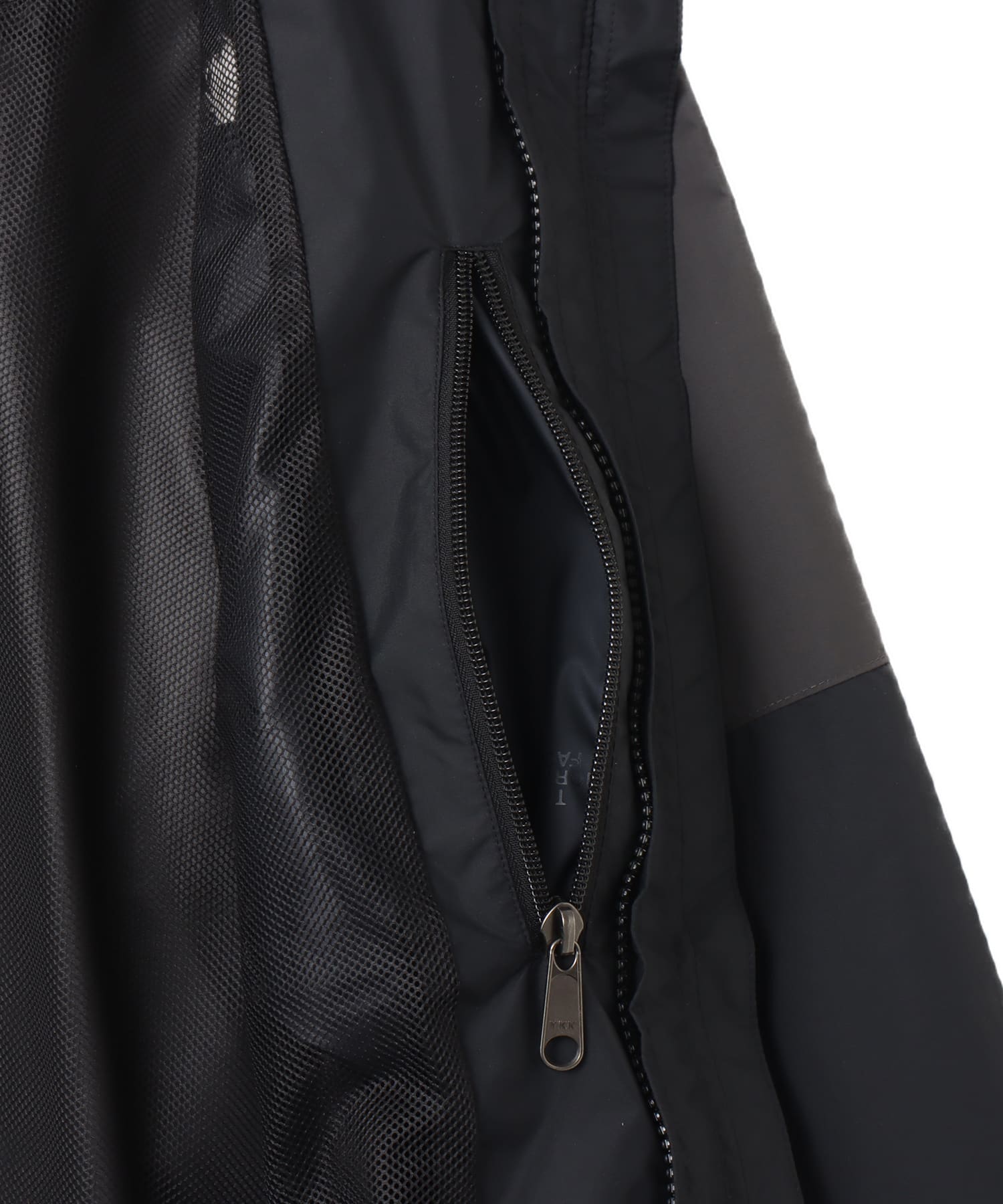 THE NORTH FACE Chimney Wind Jacket アスファルトグレーxブラックの画像