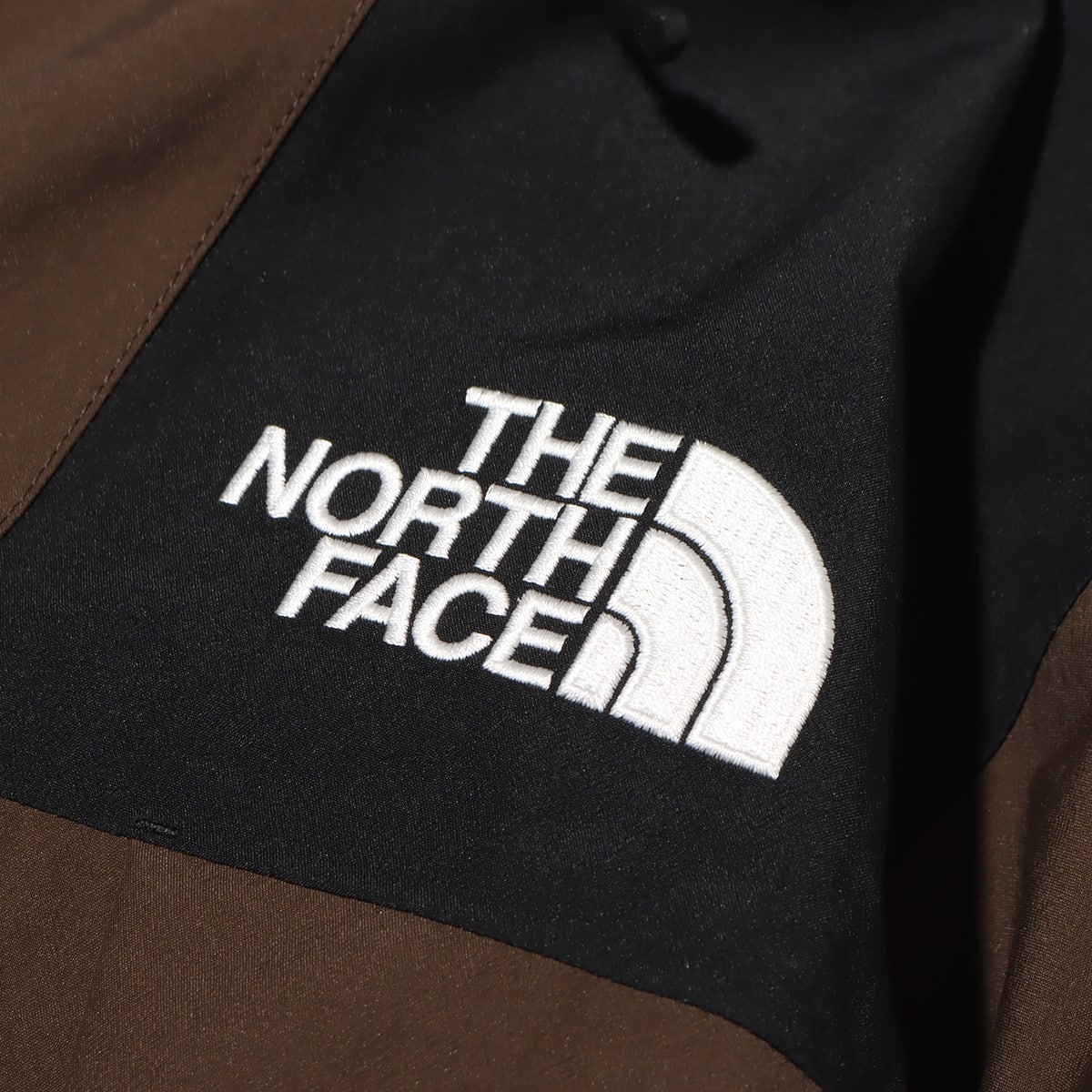 THE NORTH FACE MOUNTAIN JACKET スレトブラ(ザ・ノース THE NORTH FACE MOUNTAIN JACKET スレトブラ(ザ・ノース