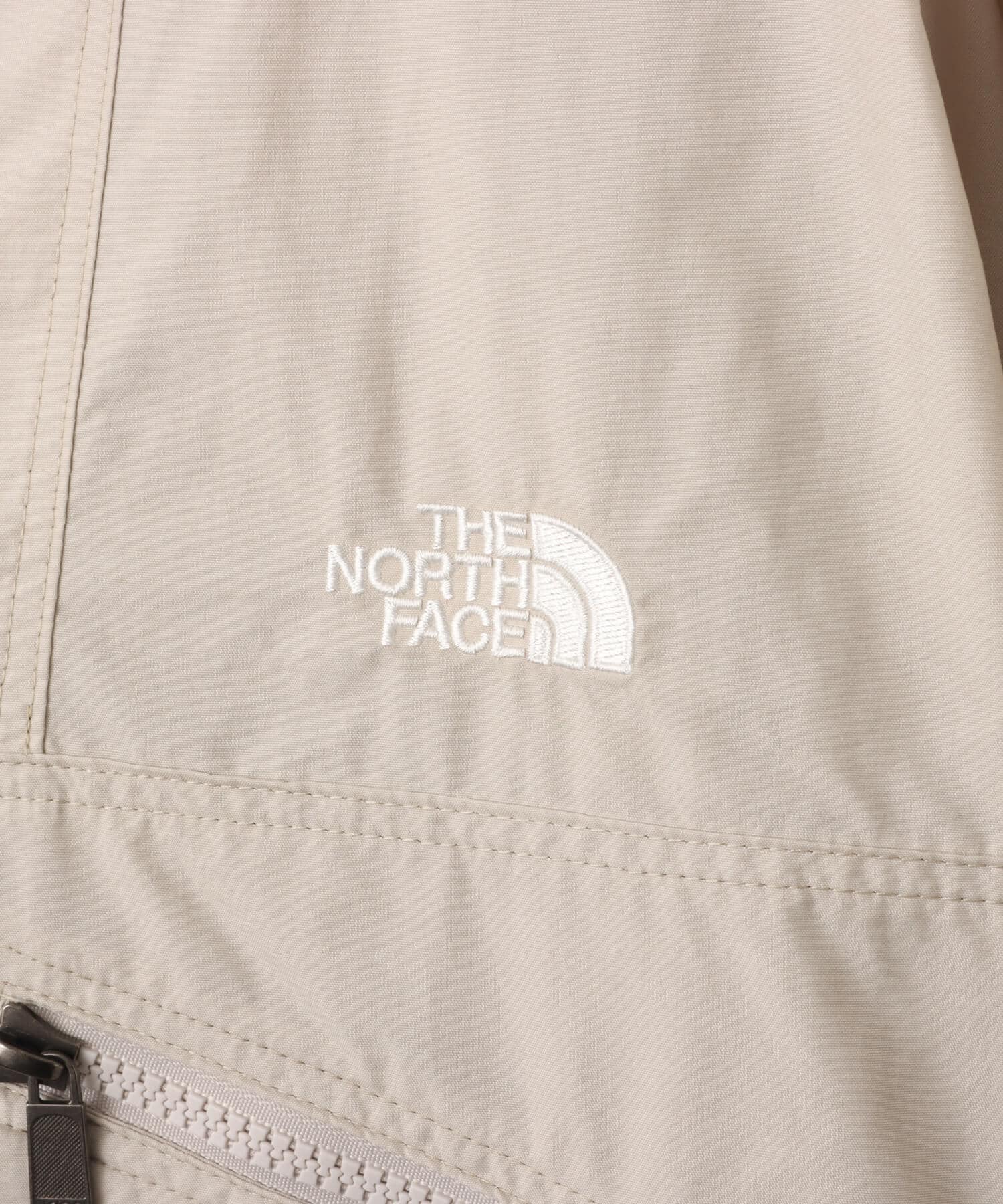 THE NORTH FACE Short Compact Jacket フォッシルアイボリーの画像