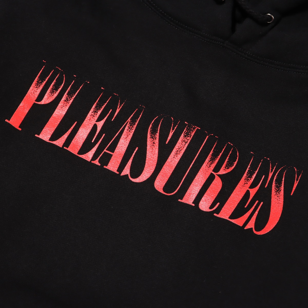 PLEASURES CRUMBLE HOODIE BLACKの画像