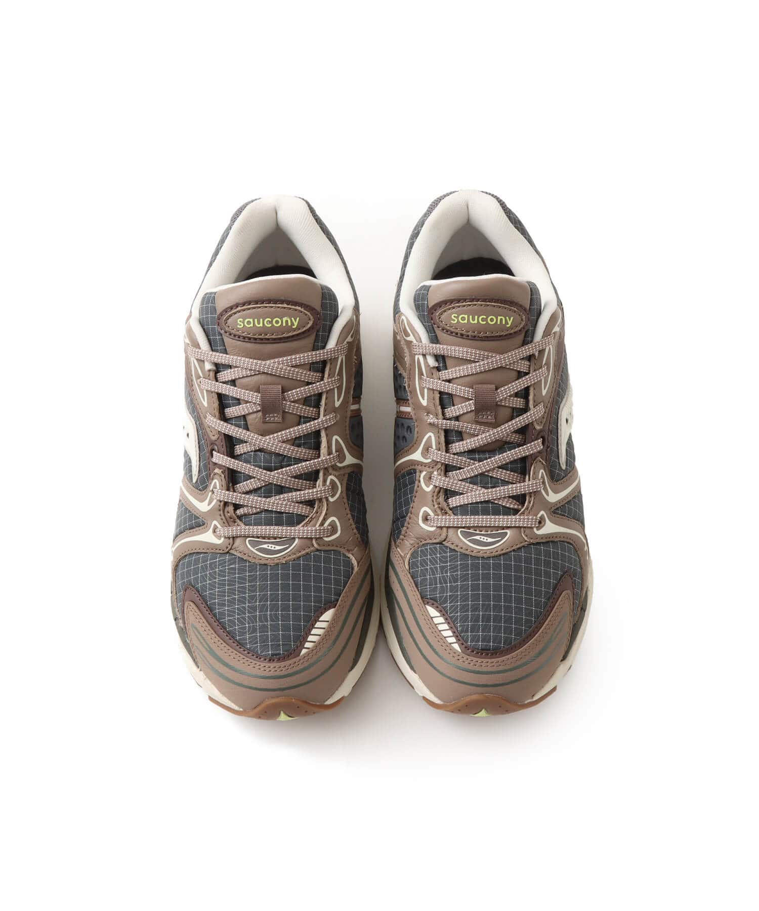 Saucony Progrid Triumph 4 CARBON/TAUの画像