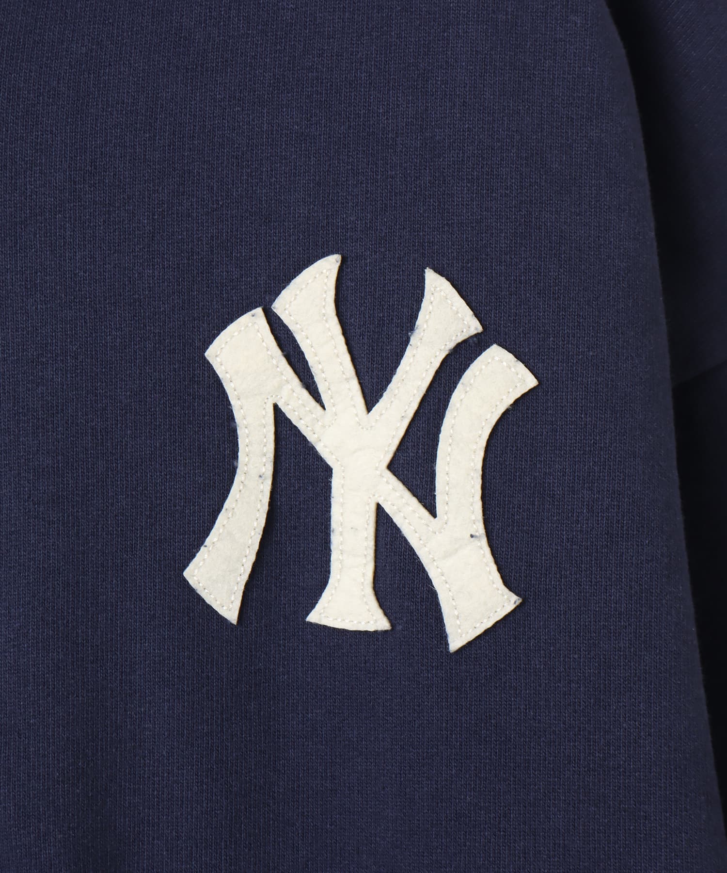 SPORTY＆RICH Heritage Yankees Serif Zip Hoodie Dark Navyの画像