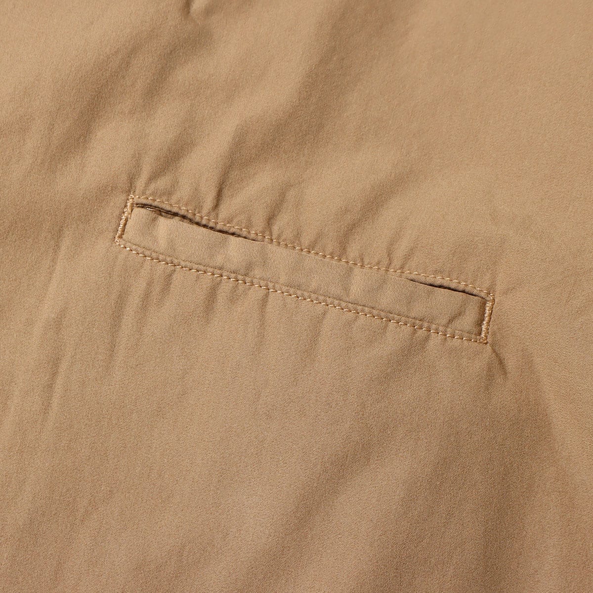 nanamica Open Collar Wind H/S Shirt Camel 23SP-Iの画像