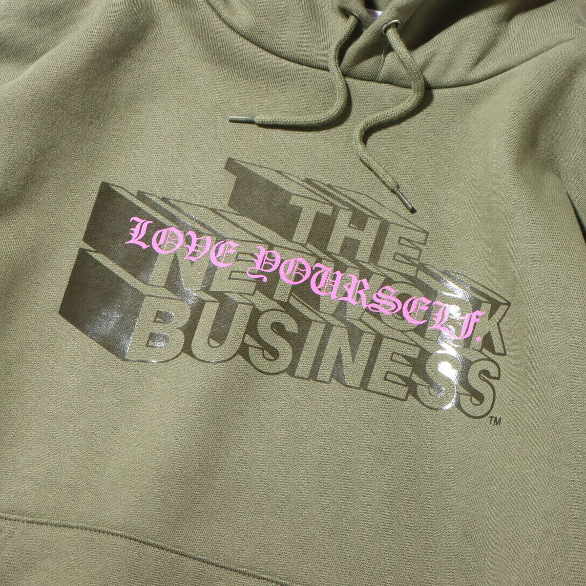 THE NETWORK BUSINESS × ぱくちーひとみ CLEAR LOGO HOODIE KHAKI 23SP-S