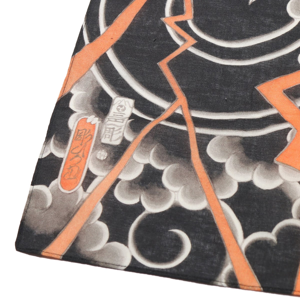 THREE TIDES TATTOO MITOMO HORIHIRO RAIUN HANDKERCHIEF RED/BLACK 20SU-Iの画像