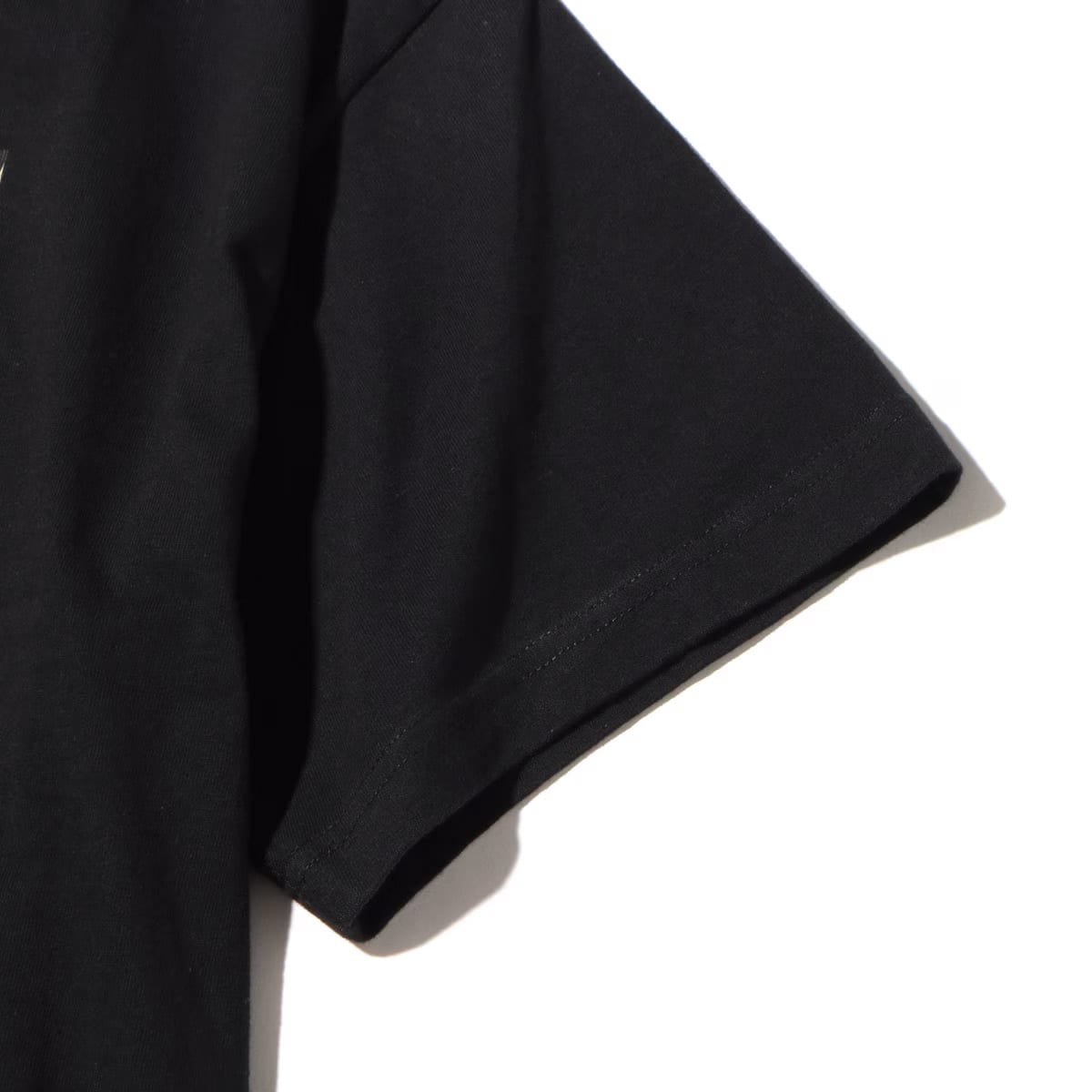 UBIQ THREE TIDES TATTOO × UBIQ “IREZUMI” T-SHIRT (Kingyo) Designed by NAMIBLACK の画像