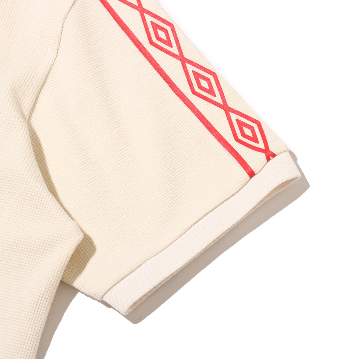 UMBRO WAFFLE FABRIC SHORT SLEEVE SHIRT CREAM の画像