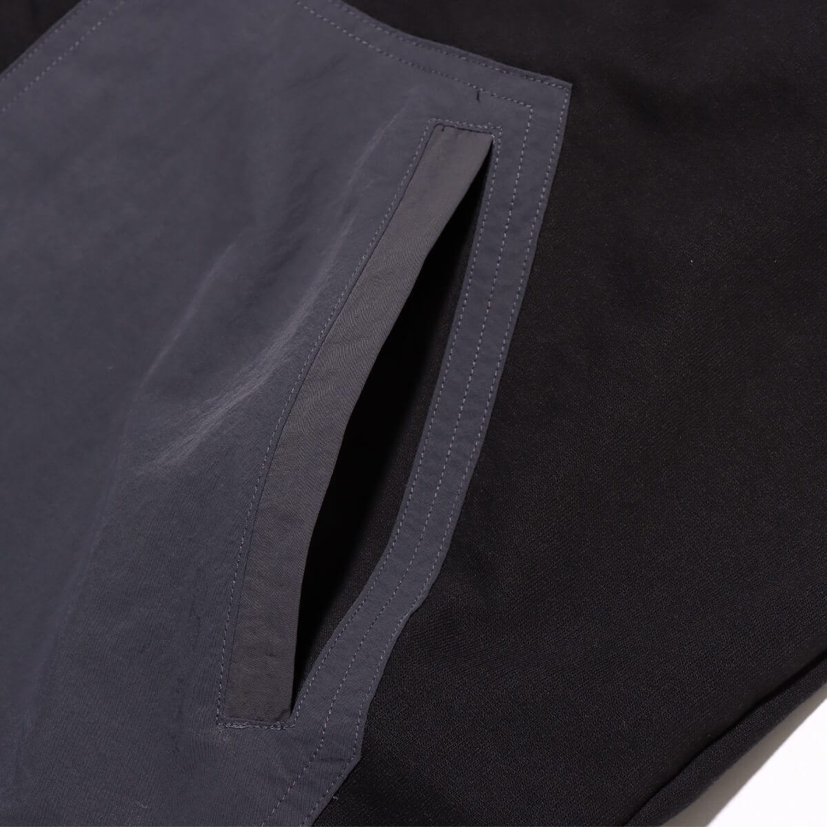 UMBRO SWEATSHIRT HOODIE ブラック の画像