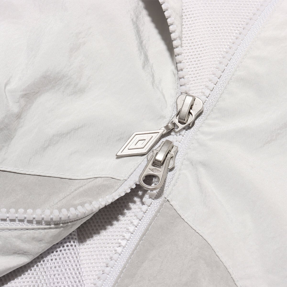 UMBRO WIND JACKET グレー （アンブロ ウィンドジャケット