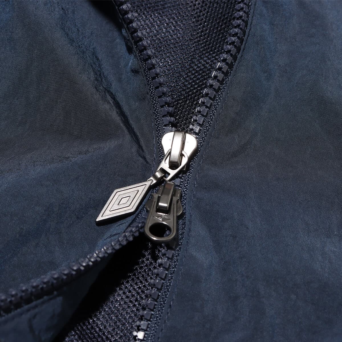 UMBRO WIND JACKET ネイビー の画像