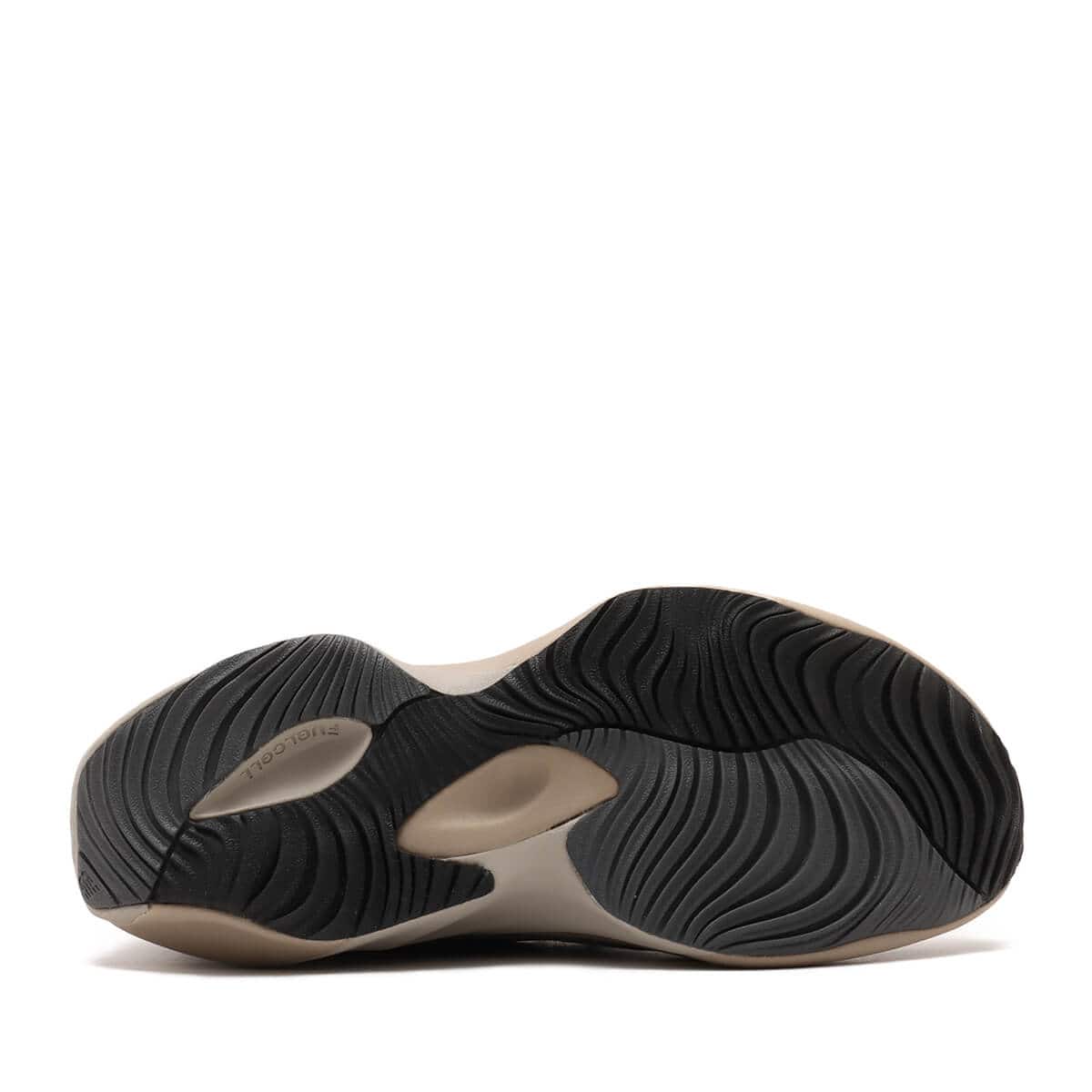 New Balance UWRPDCST DARK GRAYの画像
