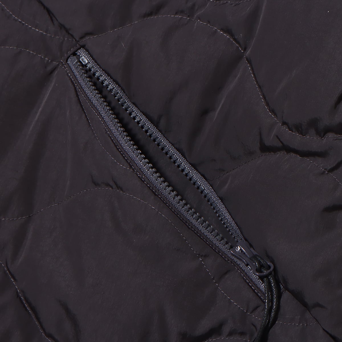 WHITE MOUNTAINEERING × TAION QUILTED HANTEN CHARCOAL 22FA-I