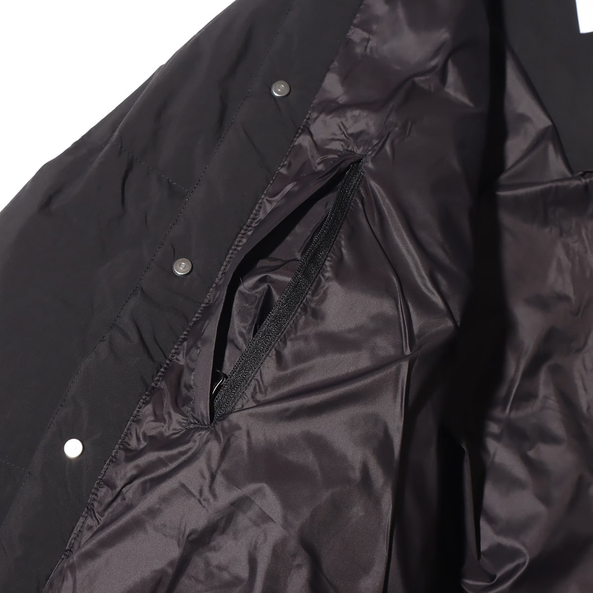 WHITE MOUNTAINEERING x TAION DOWN JACKET BLACKの画像