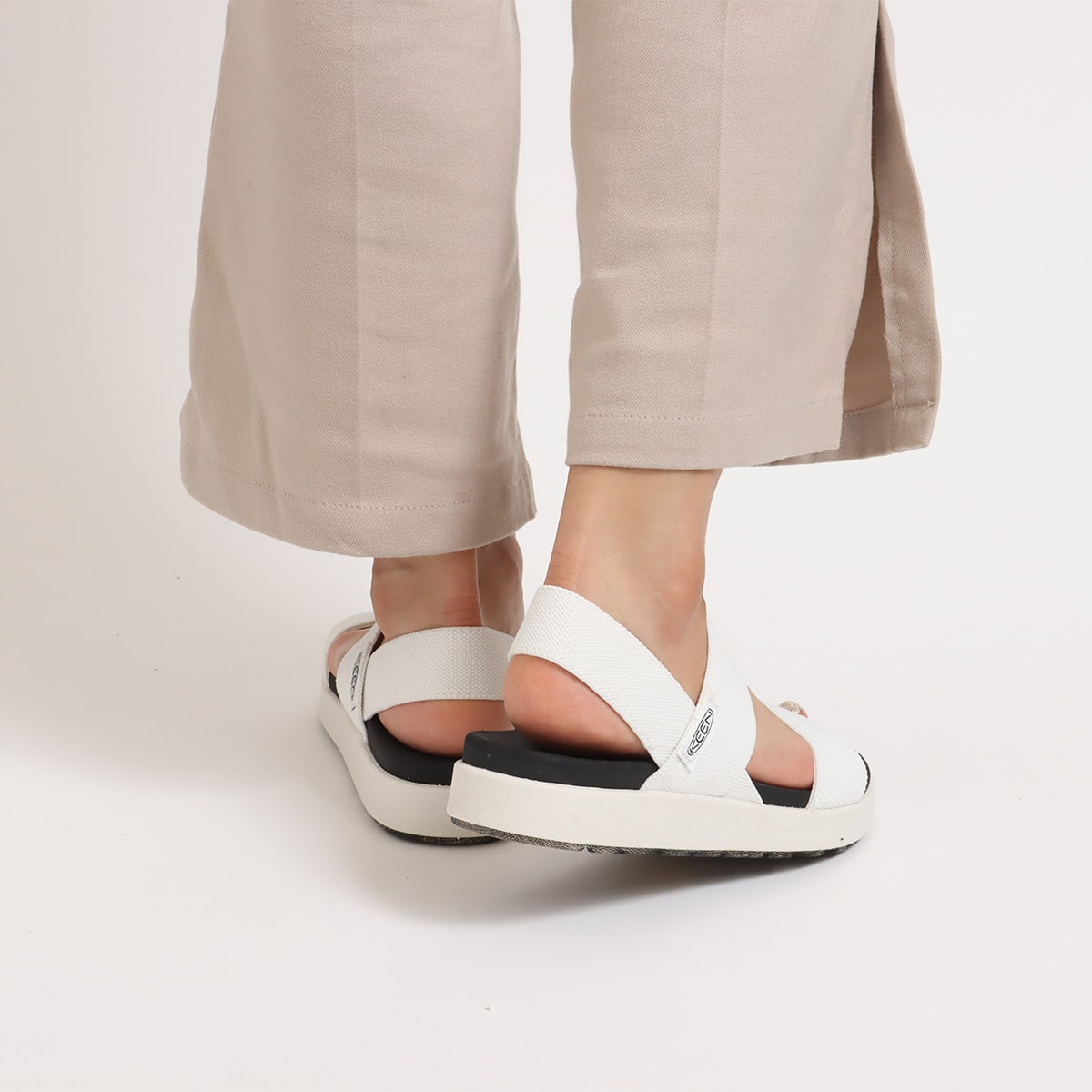 KEEN ELLE BACKSTRAP W WHITE 20SS-Iの画像