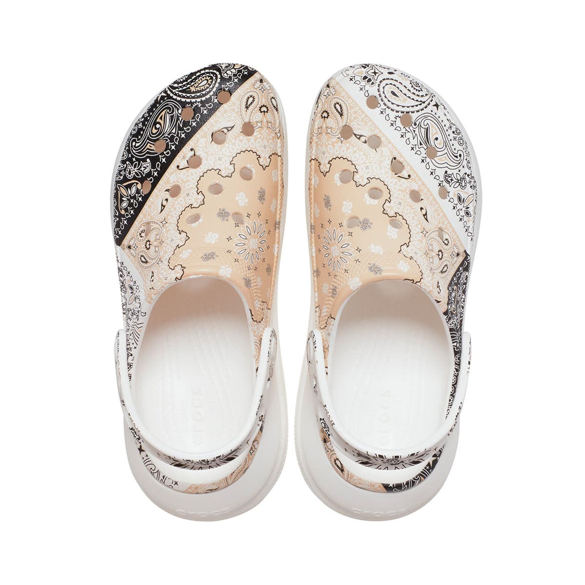 crocs Classic Crush Bandana Clog Chai/Multi の画像