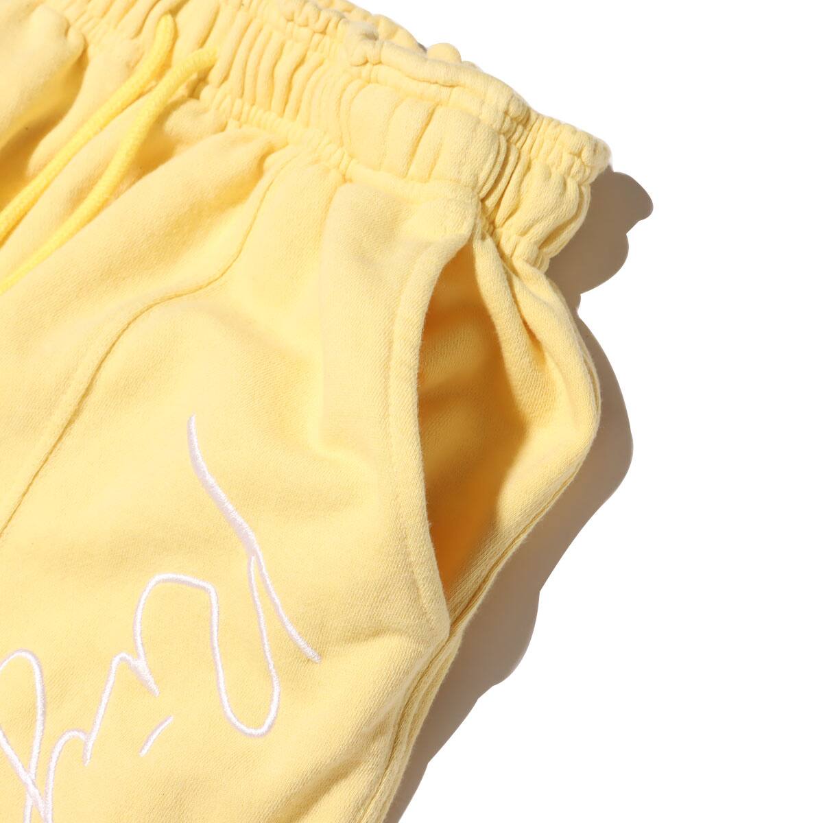 atmos pink RIEHATA エンブロイダリー ロゴ パンツ YELLOWの画像
