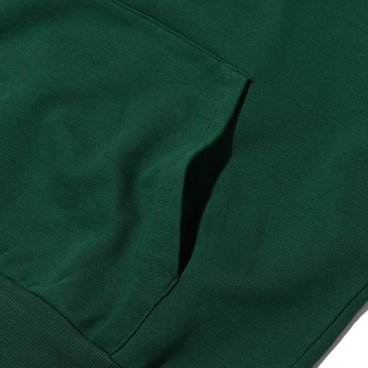 UGG カッティングロゴ フーディー GREEN 22FW-I