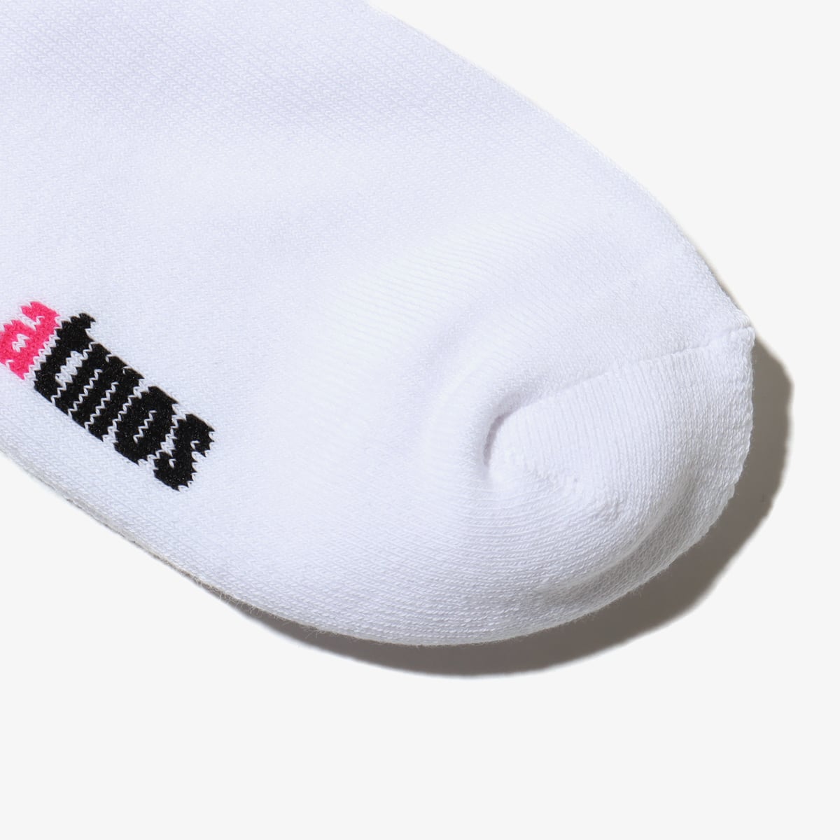 atmos pink x MONICHIKI HOUSE ATMONI CHICKEN SOCKS WHITE