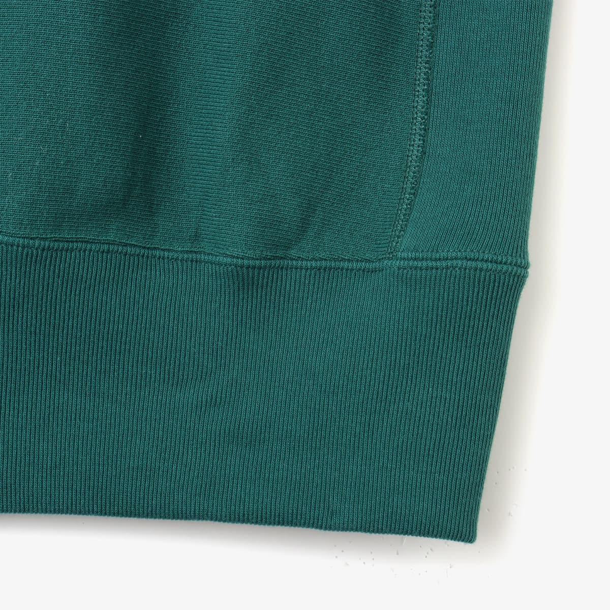 Champion x atmos pink REVERSE WEAVE Crew Neck Sweatshirt GREEN の画像