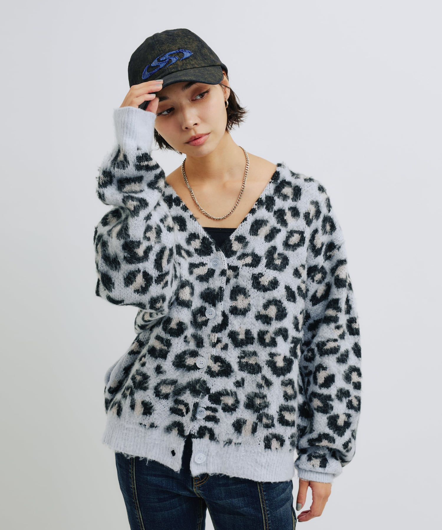atmos pink Leopard Knit Cardigan BLUEの画像