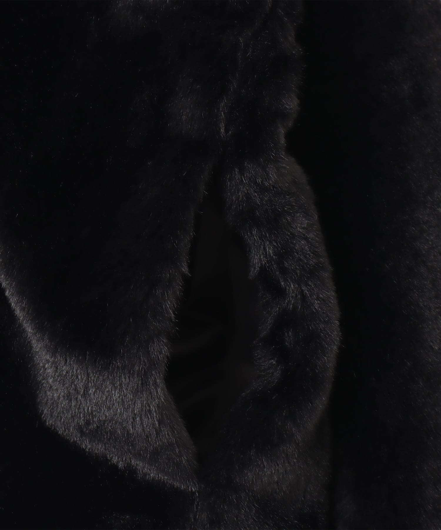 atmos pink Faux Fur Zip Blouson BLACKの画像