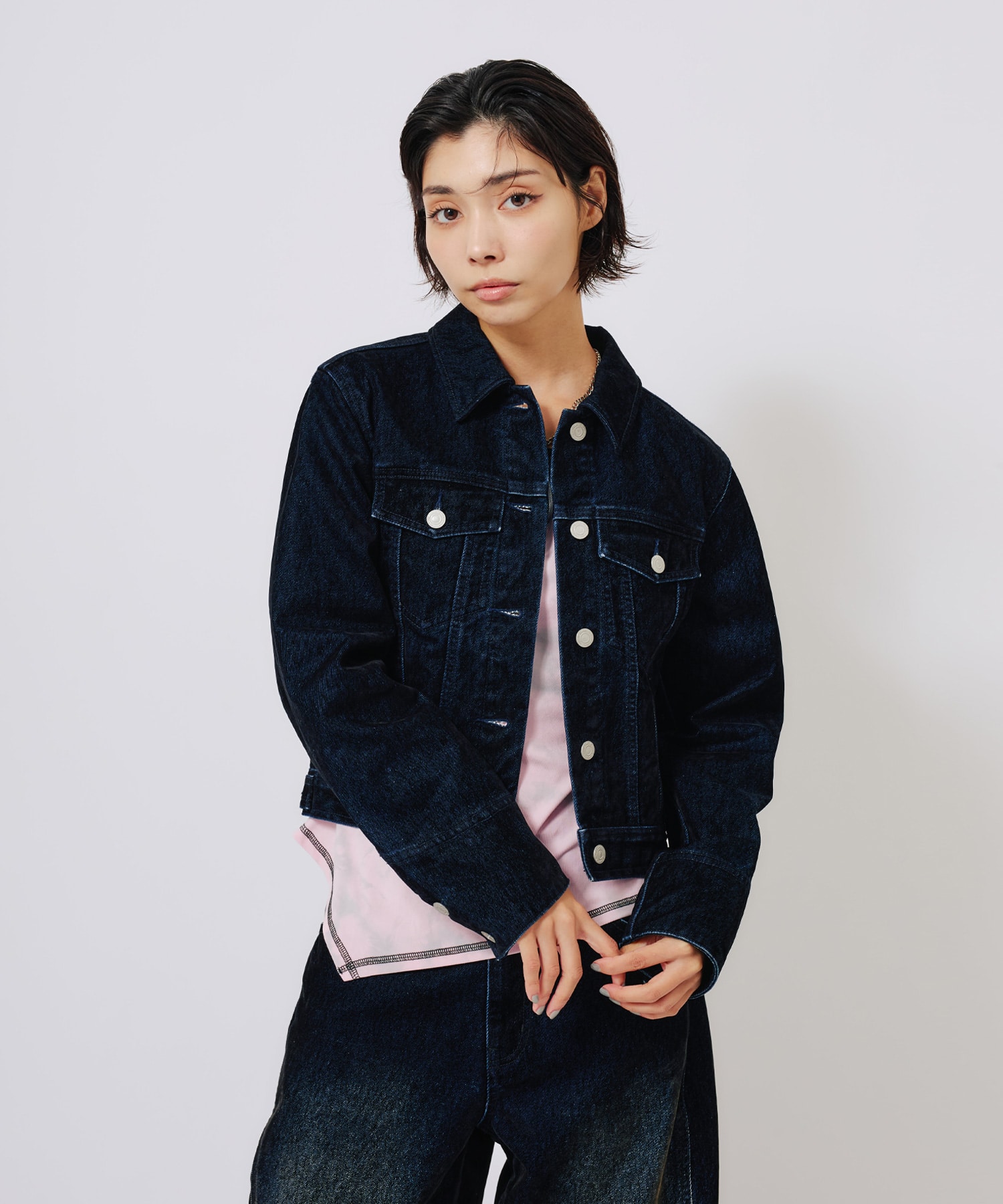 atmos pink Flocky Denim Jacket NAVYの画像