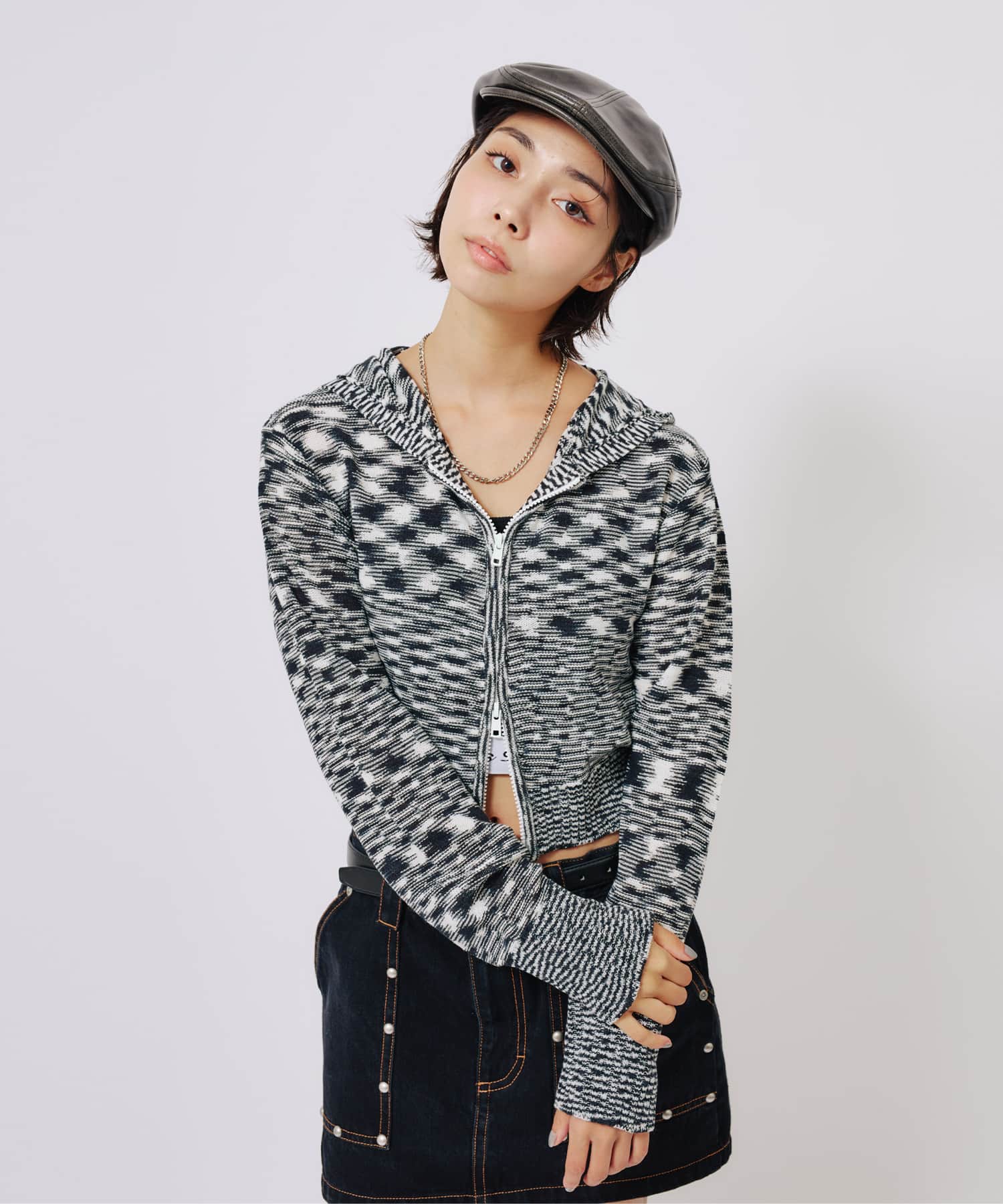 atmos pink Short Zip Knit Hoodie BLACKの画像