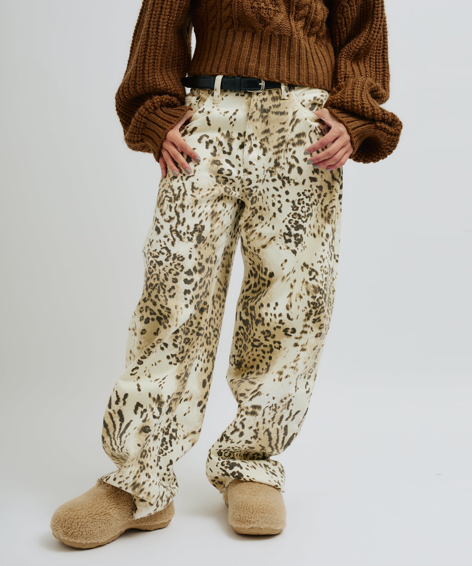 atmos pink Leopard All-Over Pants WHITEの画像
