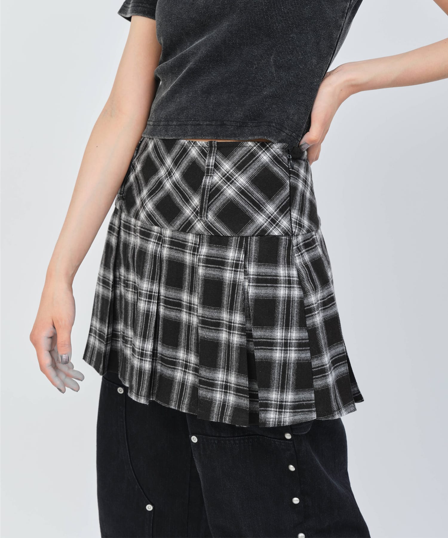 atmos pink Plaid Mini Skirt BLACKの画像