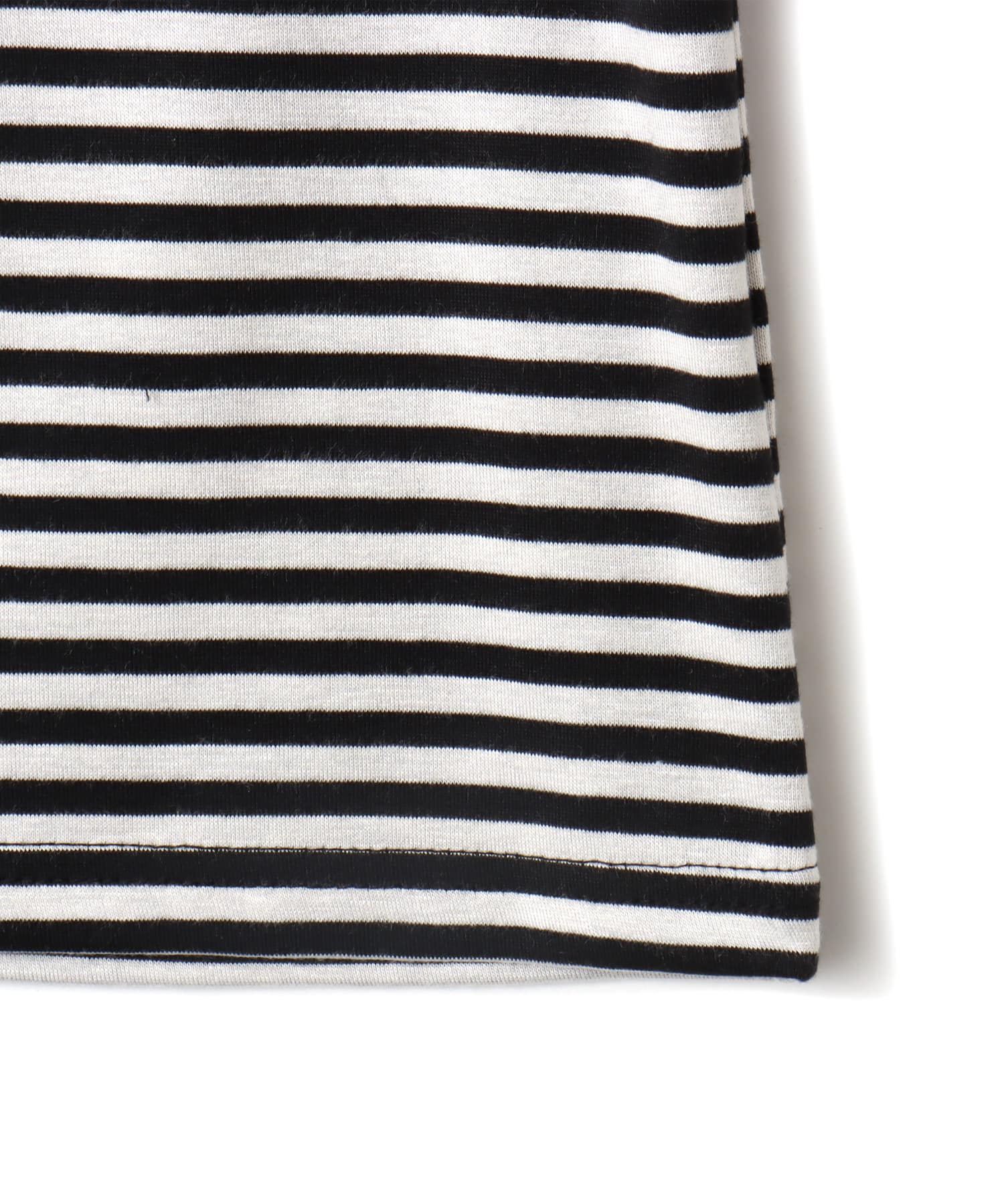atmos pink Border Off-Shoulder T-shirt WHITEの画像