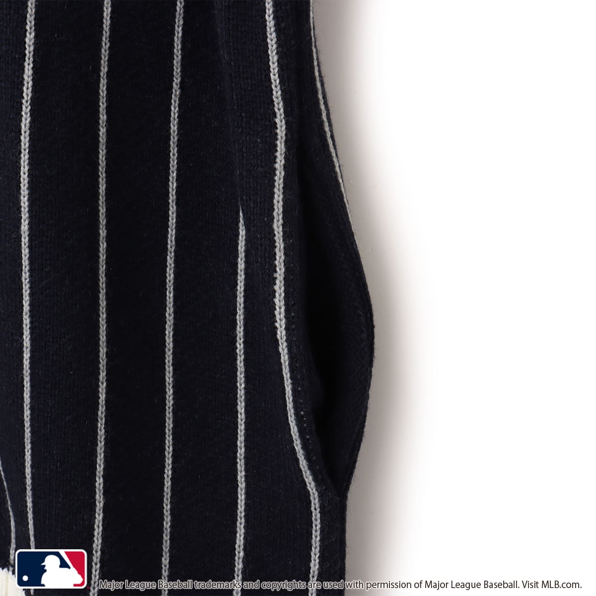 atmos pink MLB Knit Blouson NAVYの画像