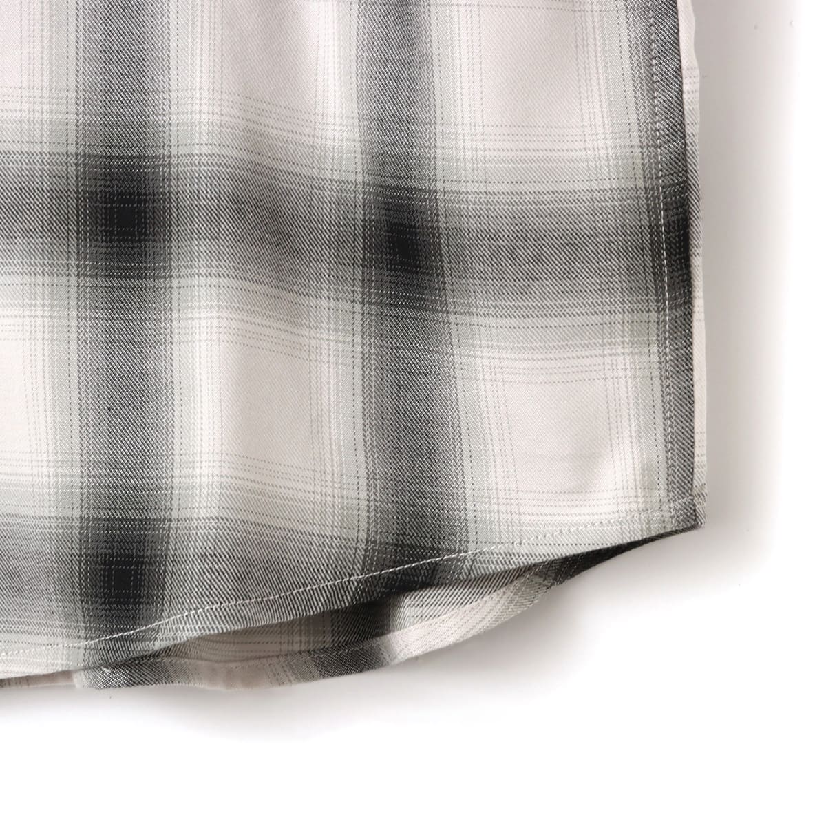 atmos pink Ombre Check Shirt BLACKの画像