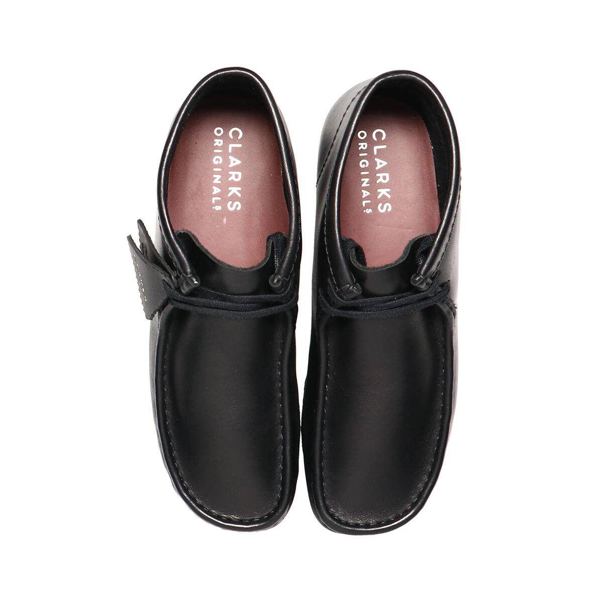 Clarks wallabees black gum sole sale