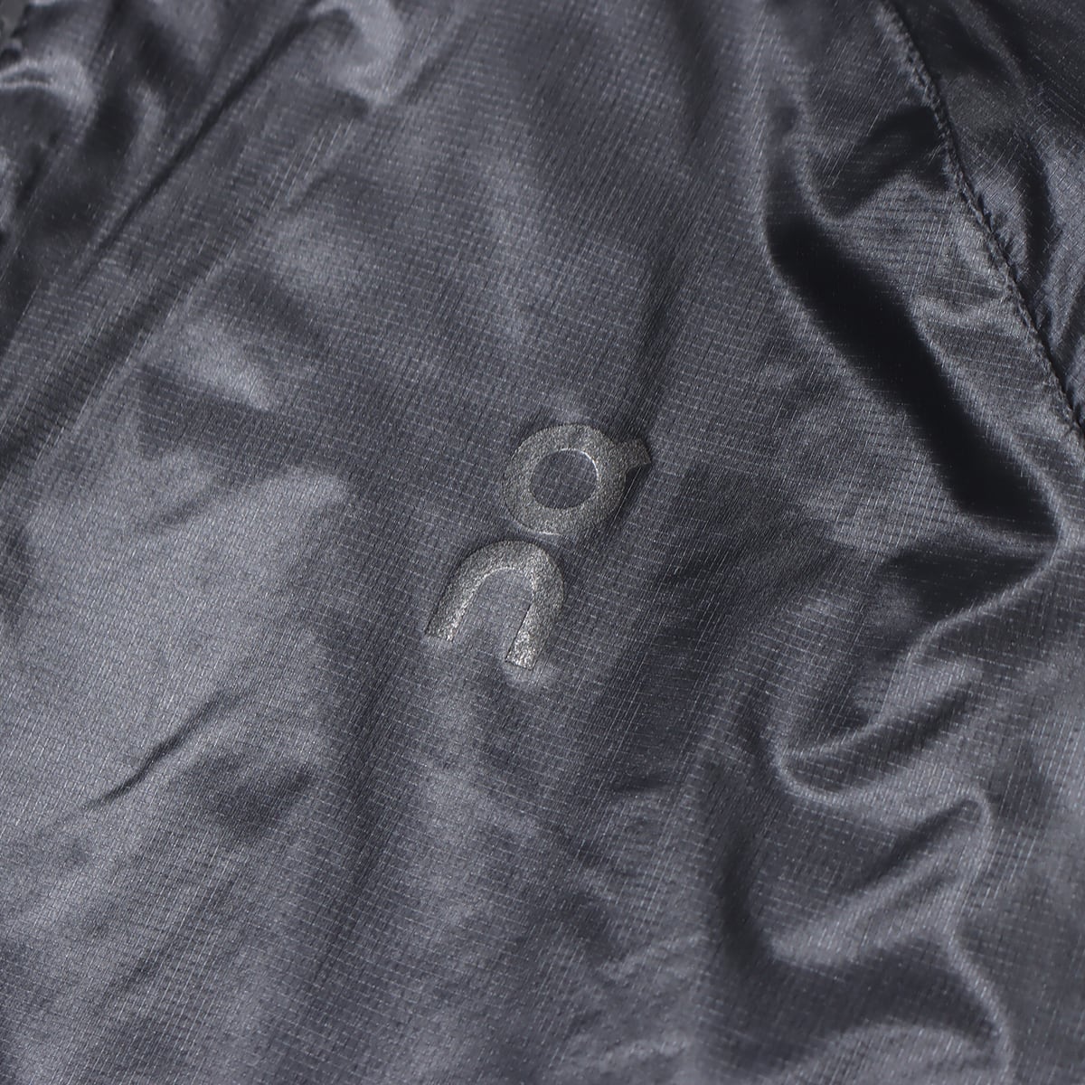 On Zero Jacket Black の画像