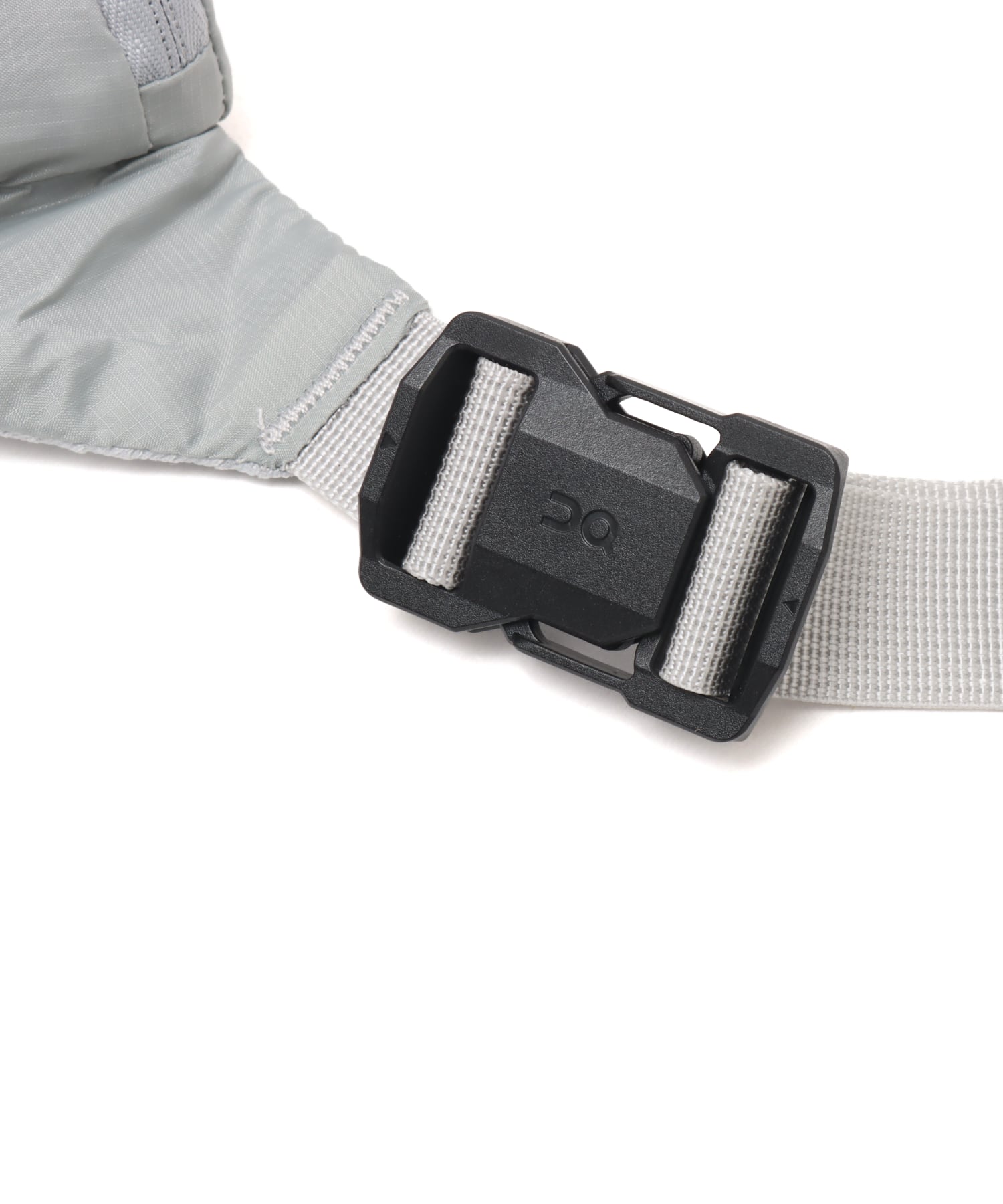 On Waist Pack 2L Lite 1 U Glacierの画像