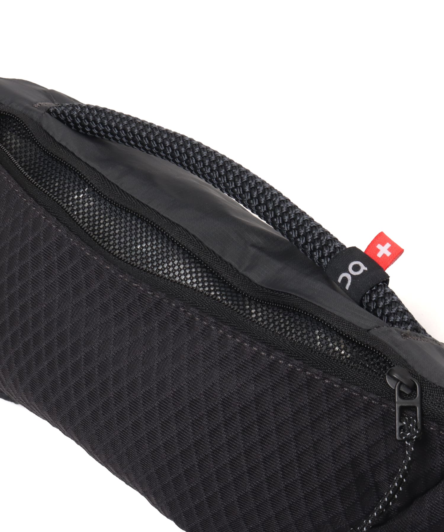 On Waist Pack 2L Lite 1 U Magnetの画像