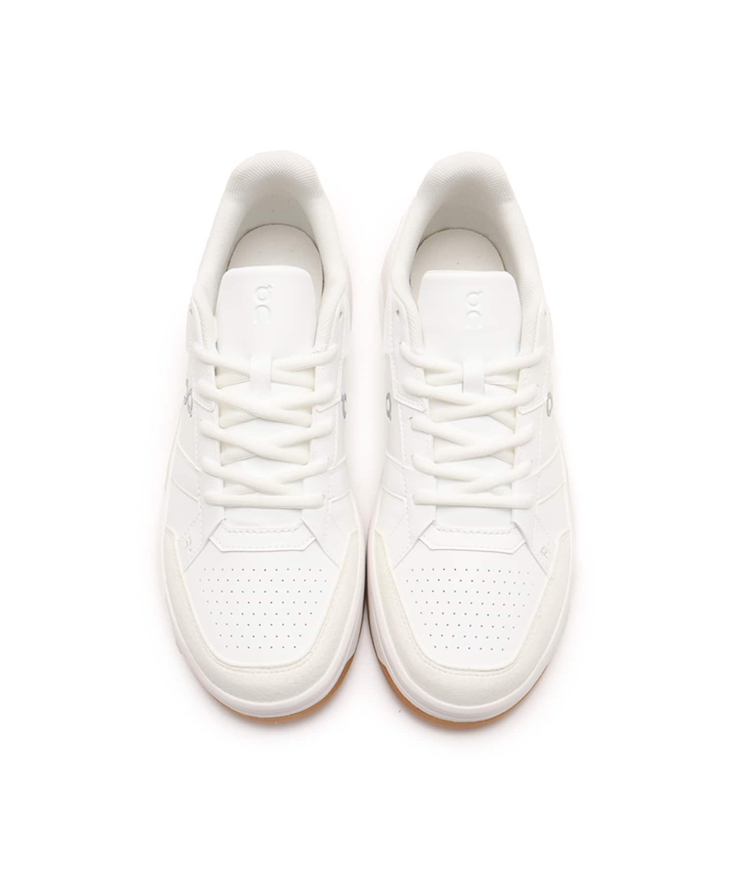 On THE ROGER Clubhouse 3 M White | Ivoryの画像