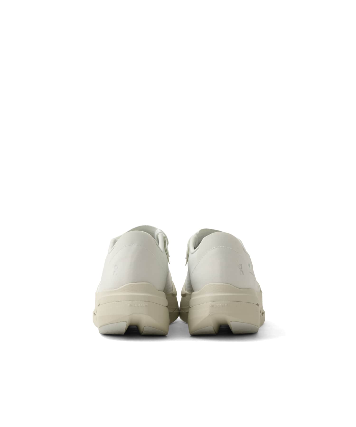 On Cloudboom Volt PAF 1 M White | Galeの画像